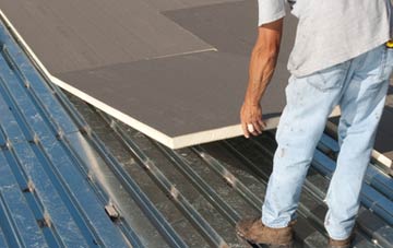 benefits of insulating Snead Common flat roofing
